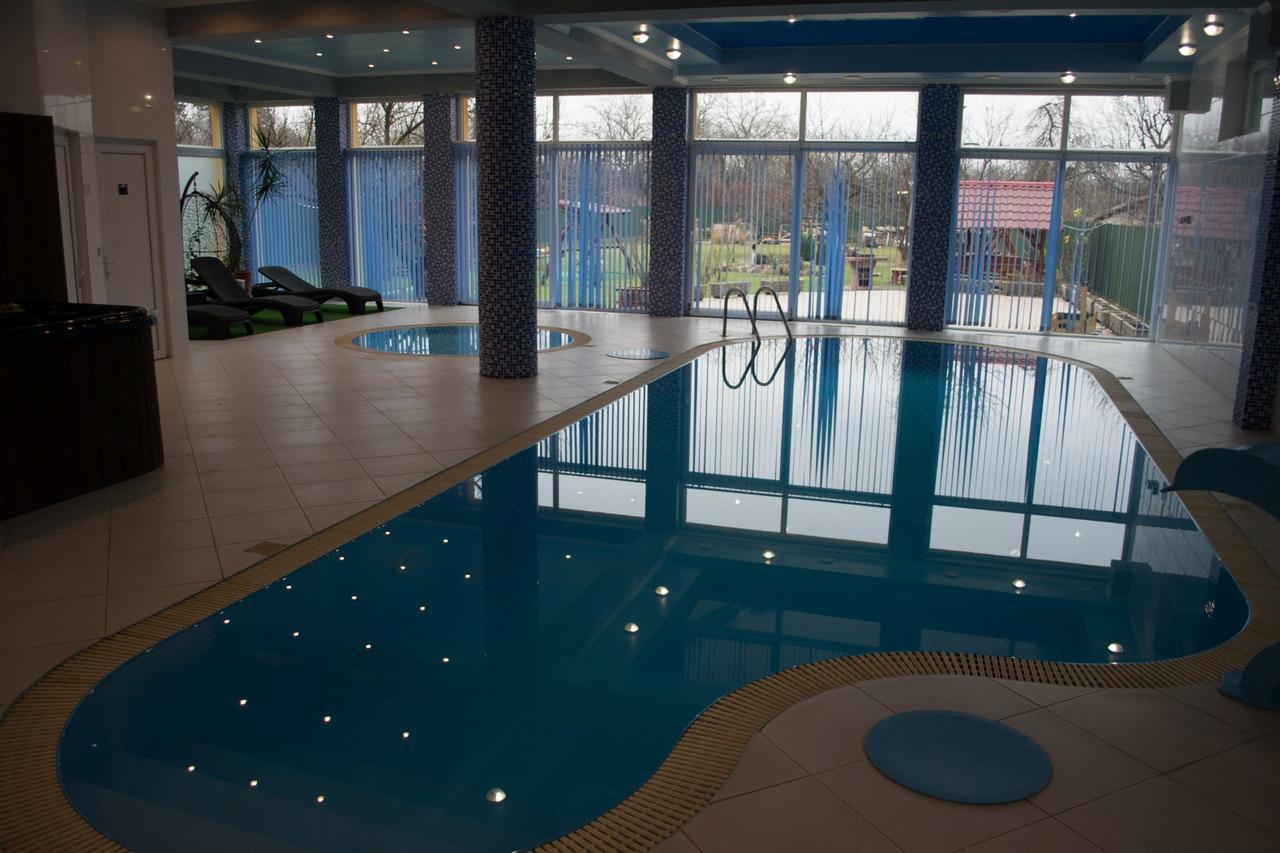 Beauty Complex Hotel Берегово Екстериор снимка