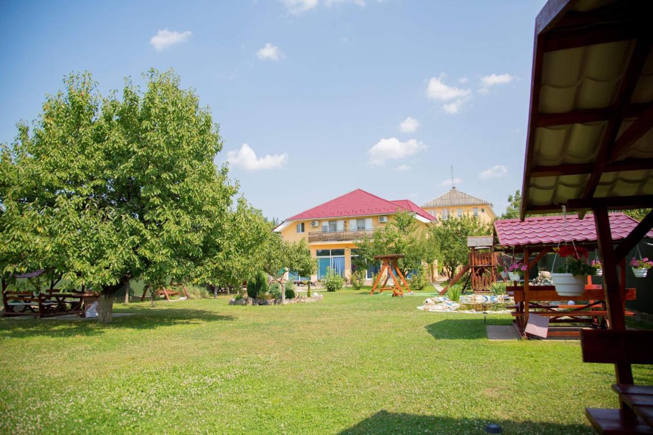 Beauty Complex Hotel Берегово Екстериор снимка