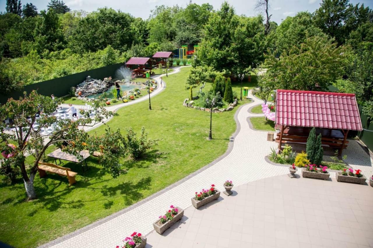 Beauty Complex Hotel Берегово Екстериор снимка